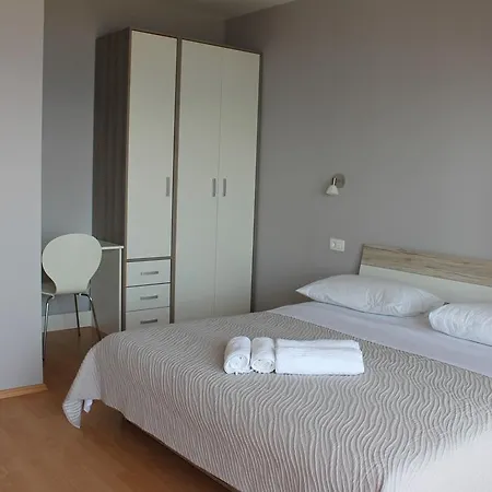 Beachside Znjan Appartement