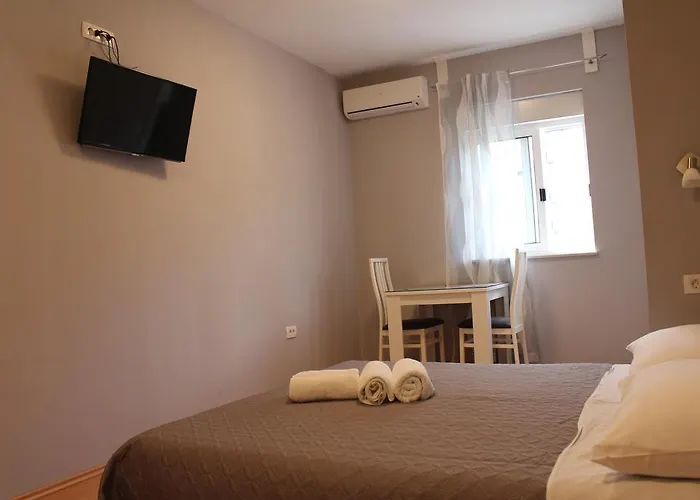 公寓 Beachside Znjan