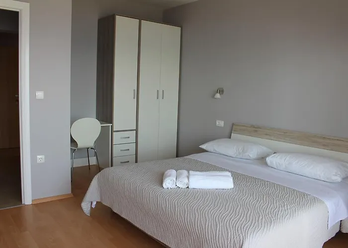 Beachside Znjan Apartament